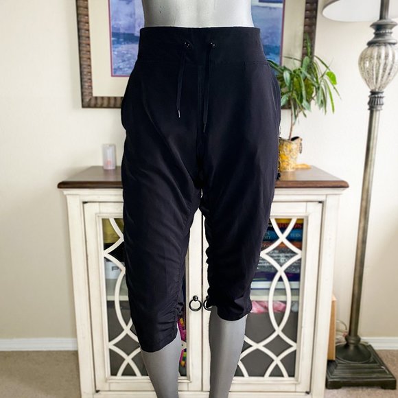 Pants - Women's High Waisted Contemporary Black Travel Pants